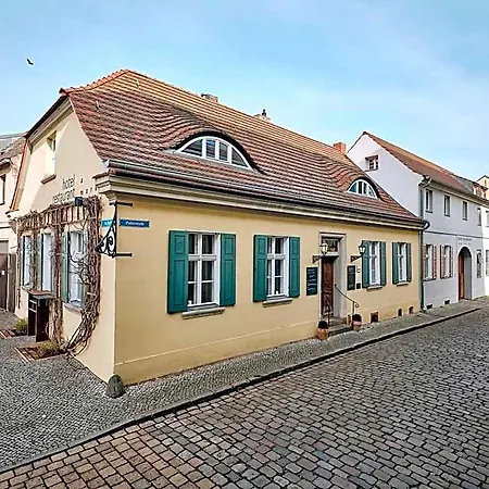 Mein - Am Markt Bed & Breakfast 4*